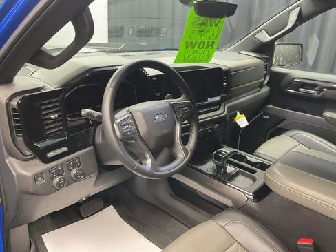 Used 2025 Chevrolet Silverado 1500 ZR2 w/ Technology Package AWD/4WD image 8