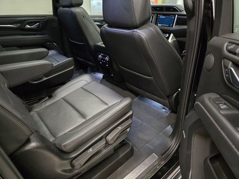 Used 2024 GMC Yukon XL Denali image 37