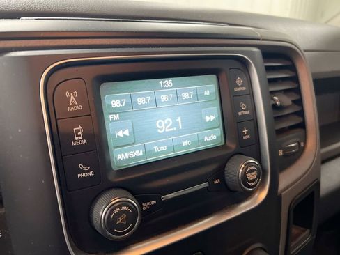 Used 2017 RAM 1500 Express RWD image 14