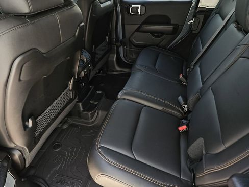 New 2026 Jeep Wrangler Unlimited Sahara AWD/4WD image 12
