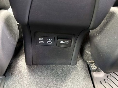 Used 2024 Toyota Prius Prime FWD image 20