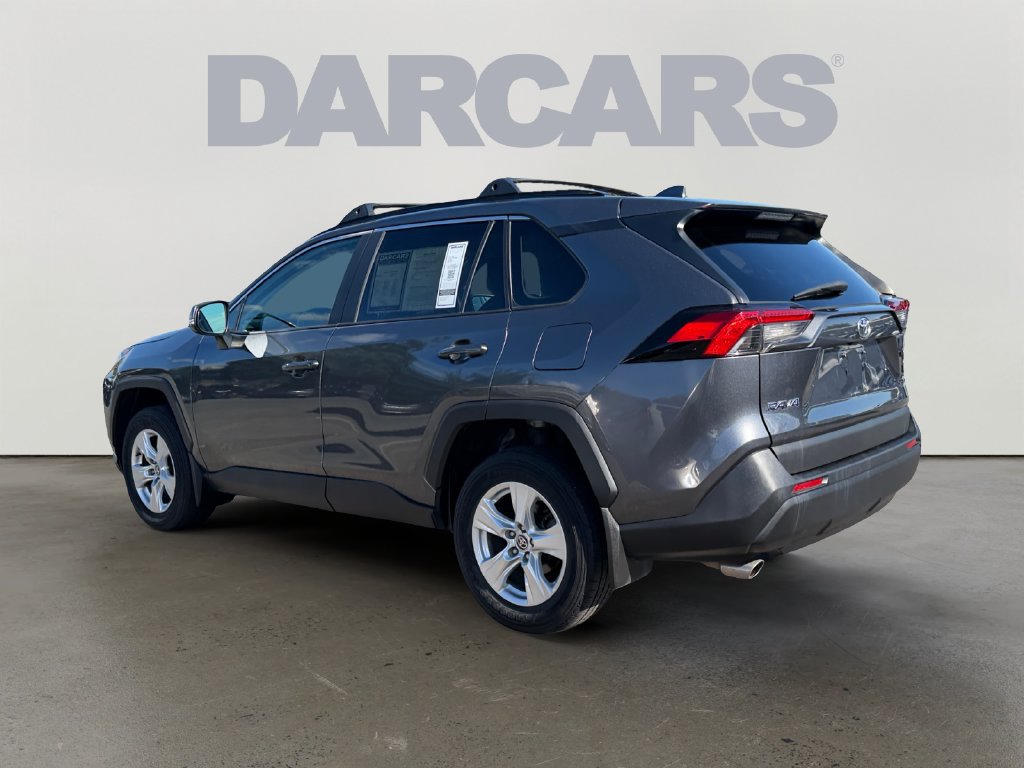 Used 2021 Toyota RAV4 XLE AWD/4WD image 5