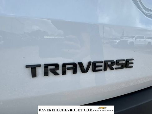 Used 2023 Chevrolet Traverse RS FWD image 45