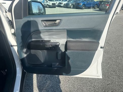 Used 2022 Ford Maverick XL image 14