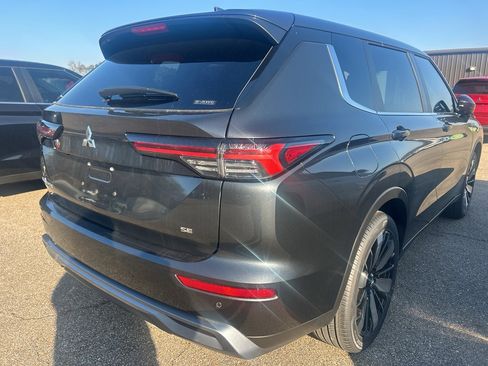 New 2026 Mitsubishi Outlander SE AWD/4WD image 4