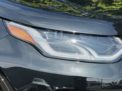 New 2025 Land Rover Discovery Sport S image 10