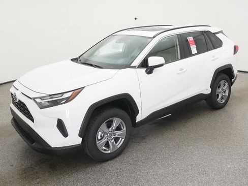 Certified 2025 Toyota RAV4 XLE image 37