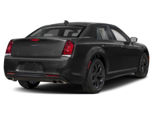 Used 2023 Chrysler 300 Touring L w/ Popular Equipment Group image 2