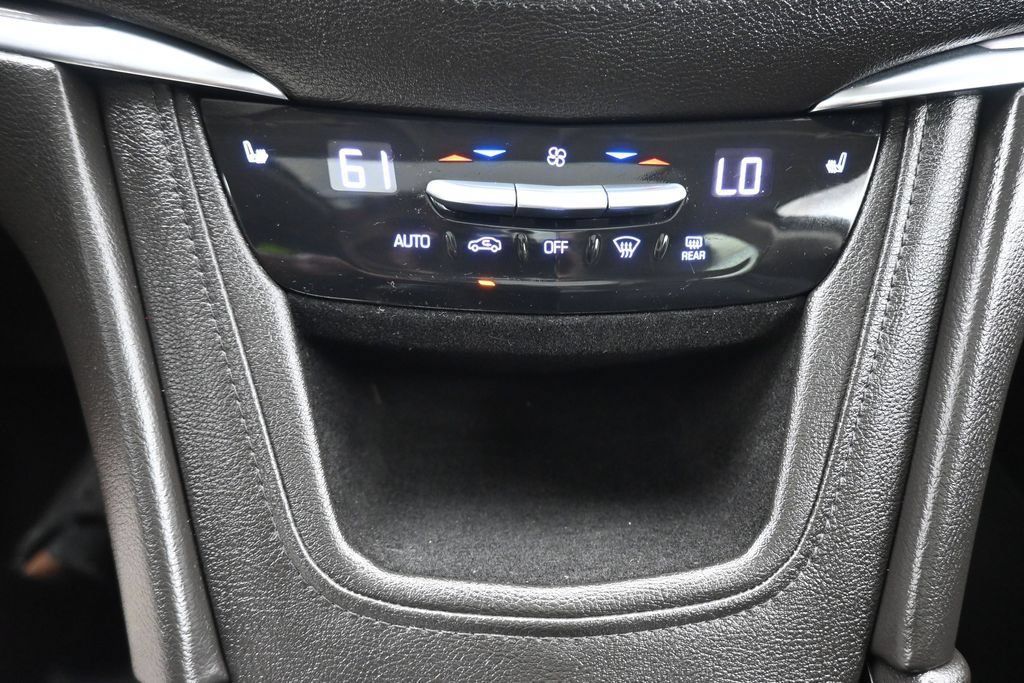 Used 2018 Cadillac XT5 Luxury w/ Driver Awareness Package FWD image 24