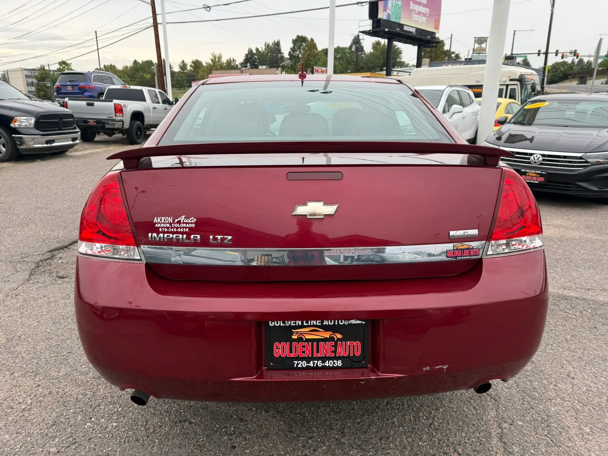 Used 2011 Chevrolet Impala LTZ FWD image 7