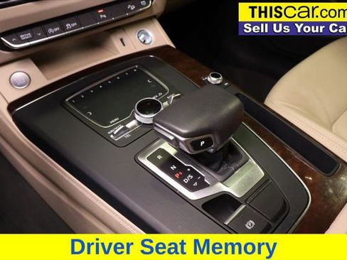 Used 2019 Audi Q5 2.0T Premium Plus w/ Premium Plus Package image 18