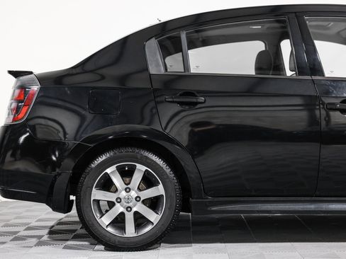 Used 2012 Nissan Sentra 2.0 SR w/ Special Edition Pkg image 2