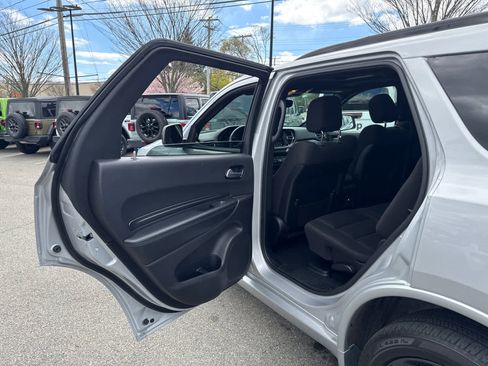Used 2024 Dodge Durango SXT w/ SXT Blacktop Group AWD/4WD image 28