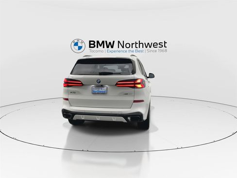 New 2026 BMW X5 xDrive40i image 2
