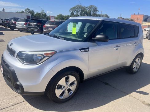 Used 2015 Kia Soul image 9
