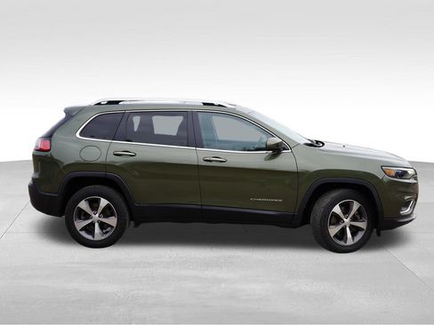 Used 2021 Jeep Cherokee Limited AWD/4WD image 3