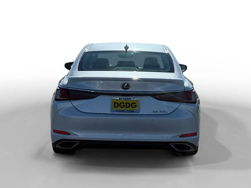 Used 2022 Lexus ES 350 w/ Premium Package image 4