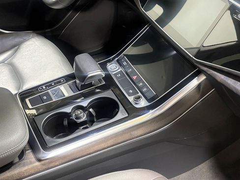 Used 2019 Audi Q8 Premium AWD/4WD image 6