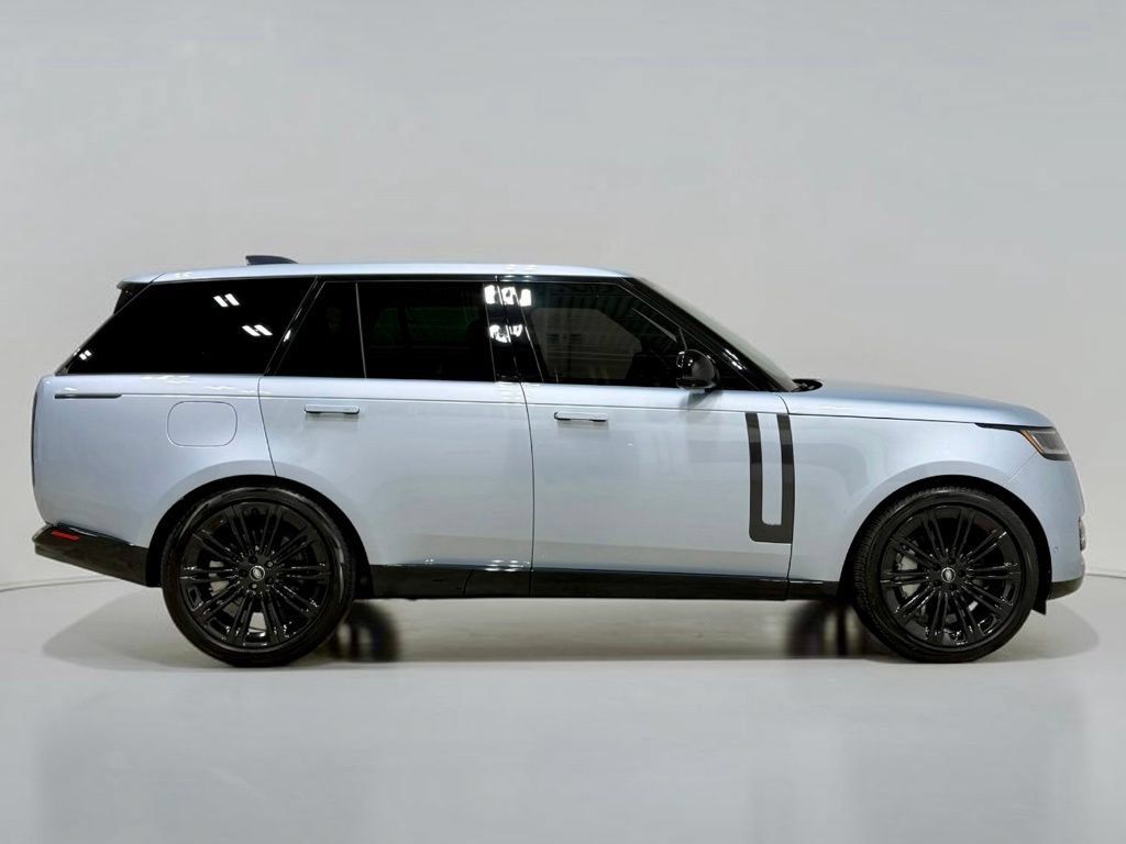 Used 2024 Land Rover Range Rover SE AWD/4WD image 17