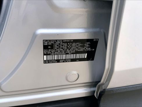 Used 2013 Toyota RAV4 LE FWD image 36