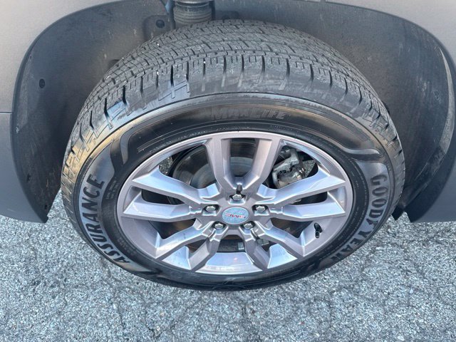Certified 2022 GMC Terrain SLT w/ Infotainment Package II FWD image 11