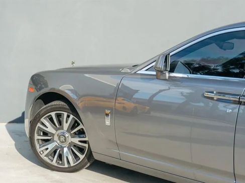 Used 2019 Rolls-Royce Ghost image 46