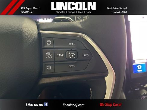 New 2025 Jeep Grand Cherokee Limited w/ Black Appearance Package image 25