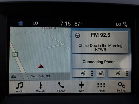 Used 2017 Ford Edge SEL w/ Equipment Group 201A AWD/4WD image 17