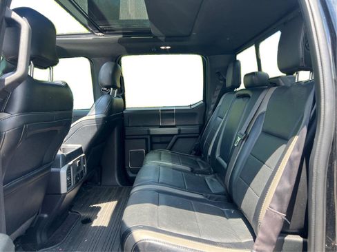 Used 2017 Ford F150 Raptor w/ Equipment Group 802A Luxury AWD/4WD image 7