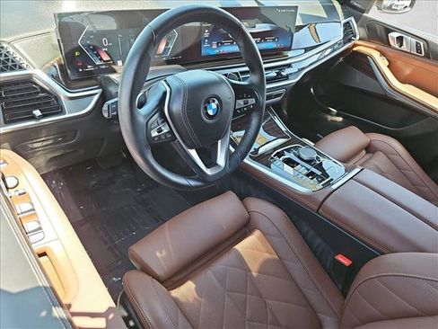 Used 2025 BMW X5 xDrive40i w/ Premium Package AWD/4WD image 10