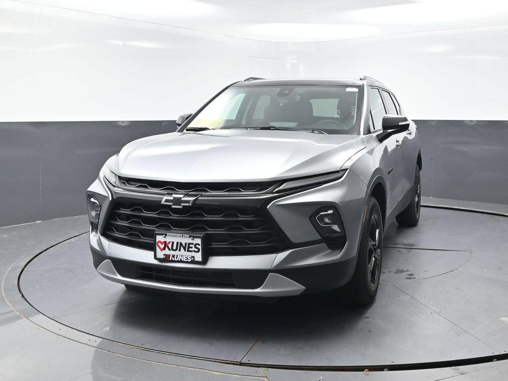 New 2026 Chevrolet Blazer LT w/ Midnight/Sport Edition AWD/4WD image 5