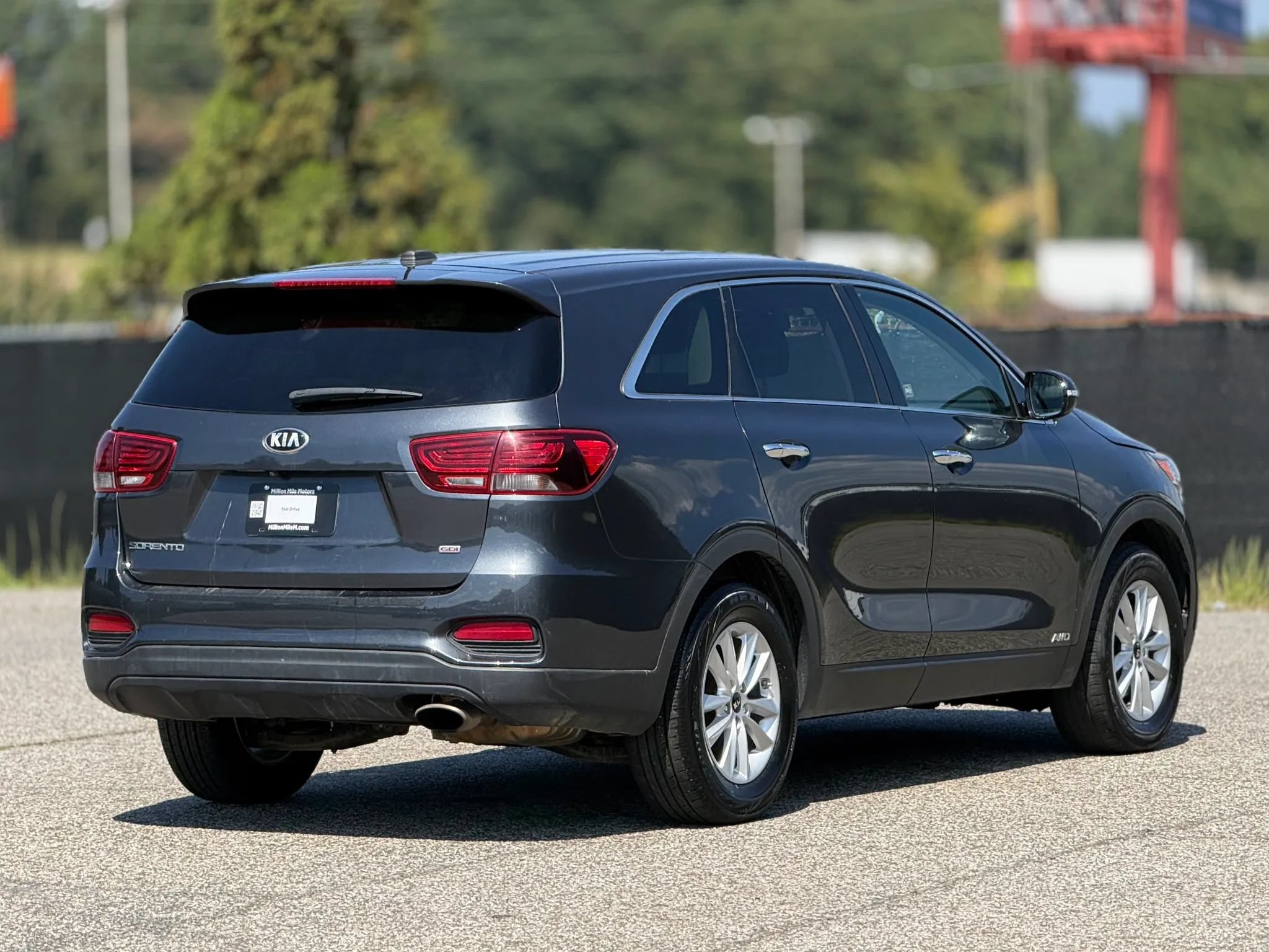 Used 2020 Kia Sorento LX AWD/4WD image 9