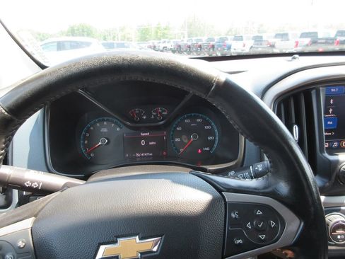 Used 2022 Chevrolet Colorado Z71 w/ Safety Package AWD/4WD image 29