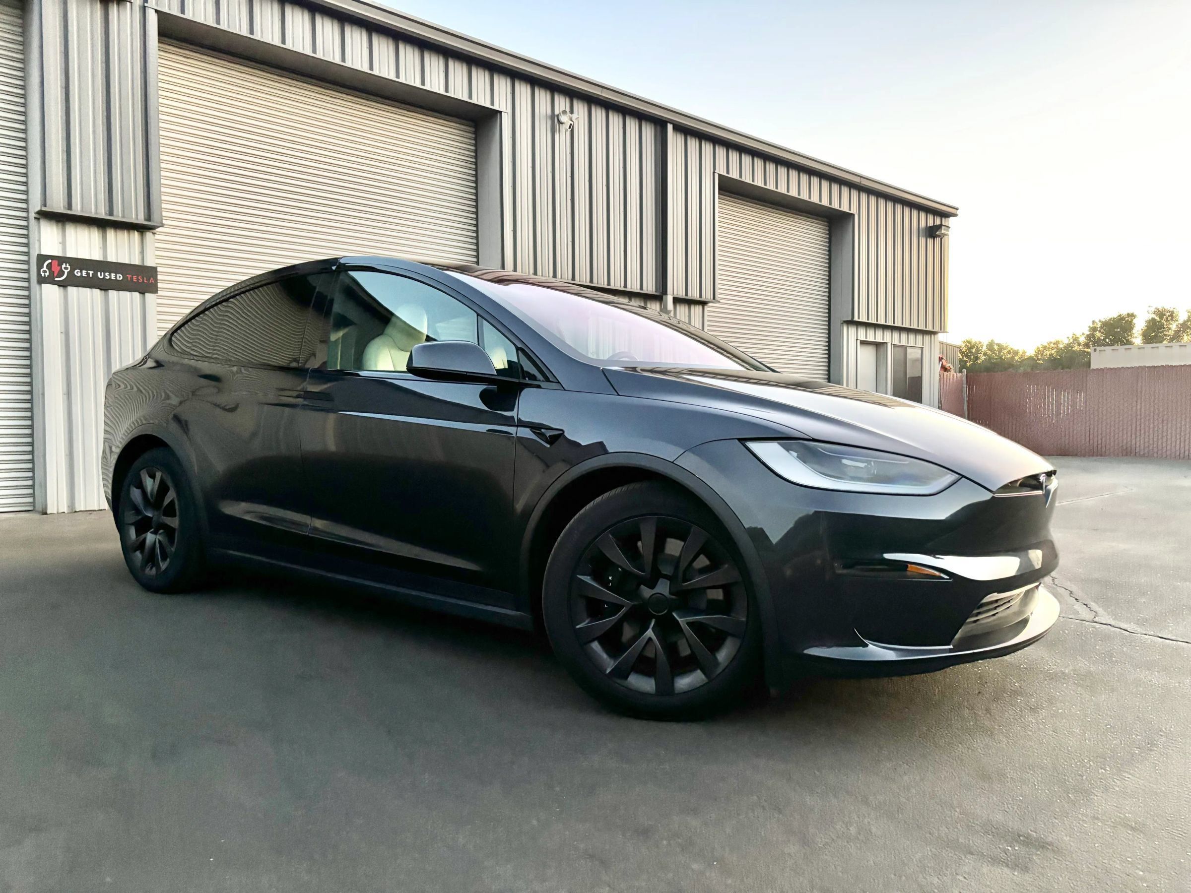 Used 2025 Tesla Model X AWD/4WD image 2