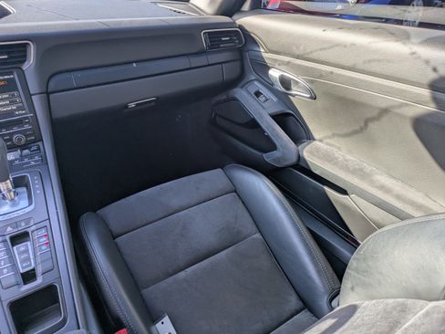 Used 2015 Porsche 911 Carrera GTS image 19