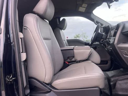 Used 2022 Ford F250 XL w/ Power Equipment Group image 12
