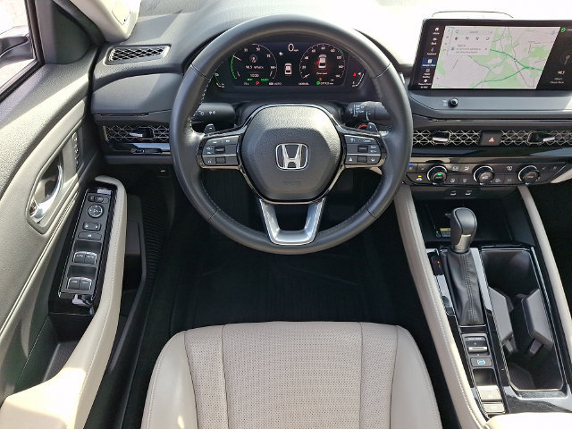 Used 2023 Honda Accord Touring image 13
