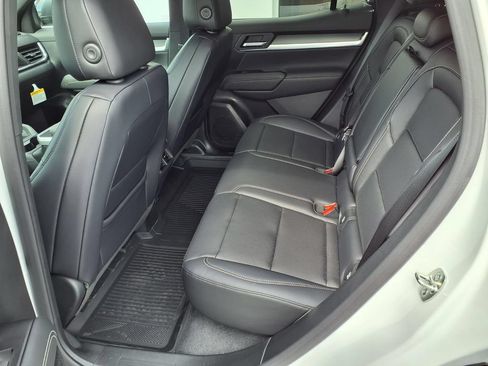 New 2027 GMC Terrain Elevation w/ Elevation Premium Package FWD image 19