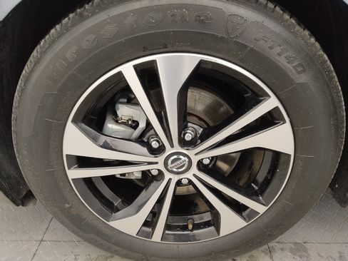 Used 2022 Nissan Sentra SV w/ All-Weather Package FWD image 31
