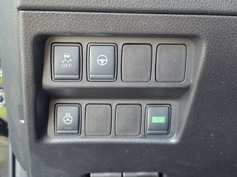 Used 2019 Nissan Rogue Sport SL FWD image 22