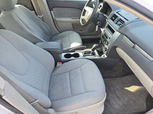Used 2010 Ford Fusion SE image 17