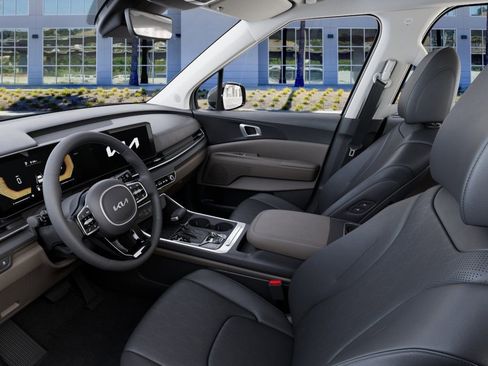 New 2026 Kia Carnival EX FWD image 17