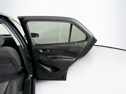 Used 2020 Chevrolet Equinox LT FWD image 30
