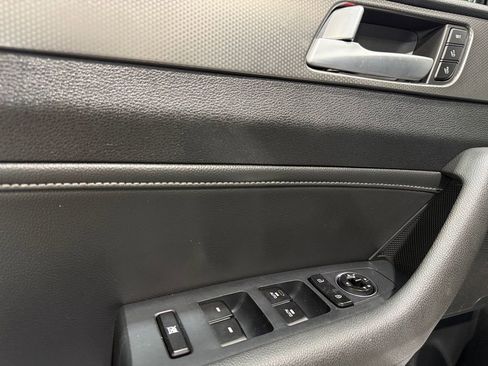 Used 2017 Hyundai Sonata Limited 2.0T image 21