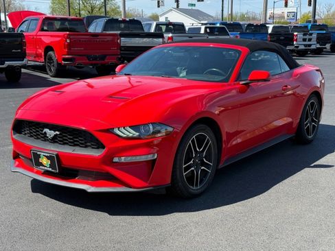 Used 2020 Ford Mustang Premium RWD image 4