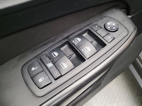 Used 2015 Jeep Cherokee Latitude w/ Trailer Tow Group image 27