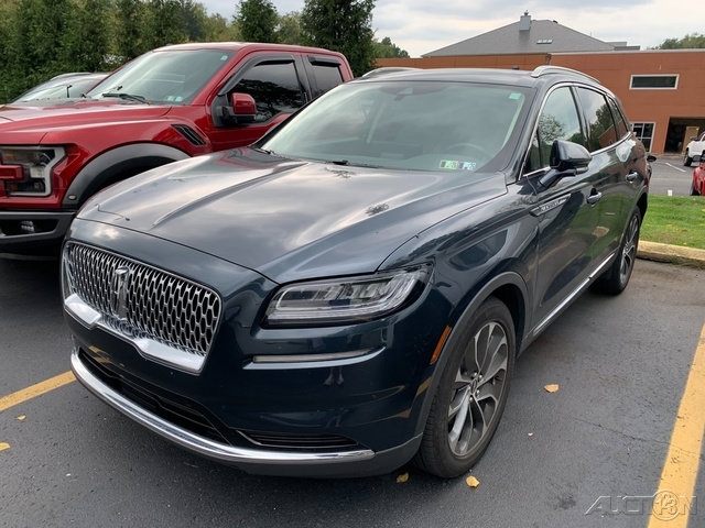 Used 2023 Lincoln Nautilus Reserve AWD/4WD image 1