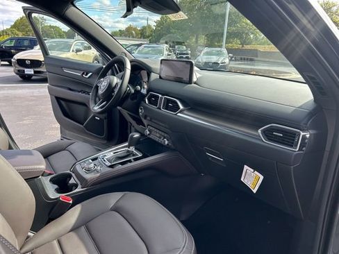 New 2025 MAZDA CX-5 Signature image 33