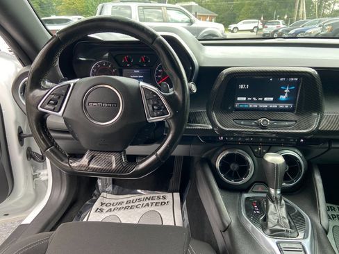 Used 2017 Chevrolet Camaro LT image 14