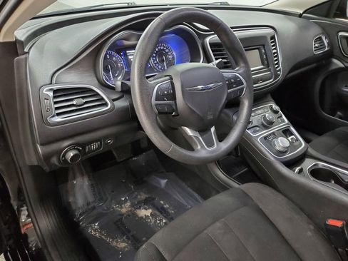 Used 2015 Chrysler 200 Limited image 10